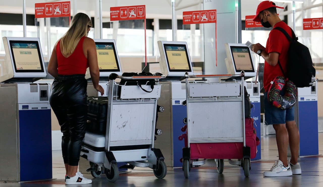 Chile abrirá fronteras terrestres a viajeros por primera vez en ocho meses