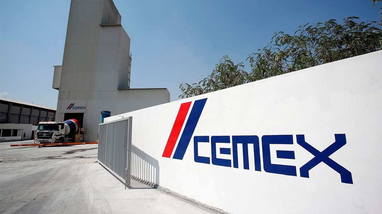 Gigante mexicana de la construcción CEMEX invierte en startup chilena ObraLink