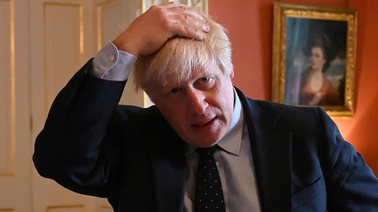 Boris Johnson renuncia como primer ministro británico