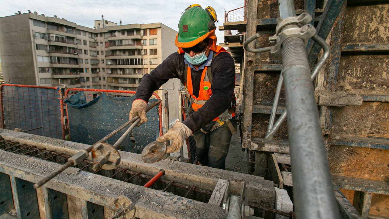 Economía chilena creció un 3,7% interanual en junio, según el Banco Central