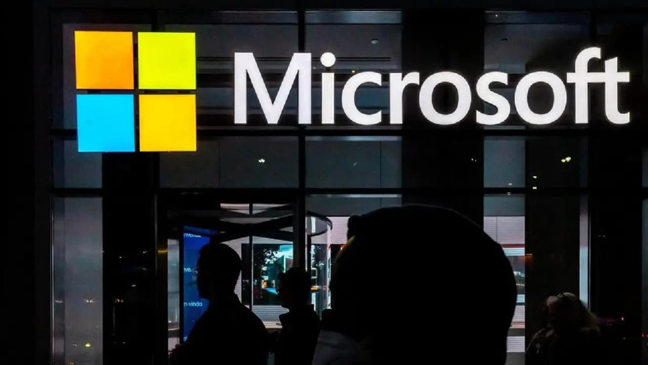 Microsoft alcanza una valoración récord de casi 2.6 billones de dólares