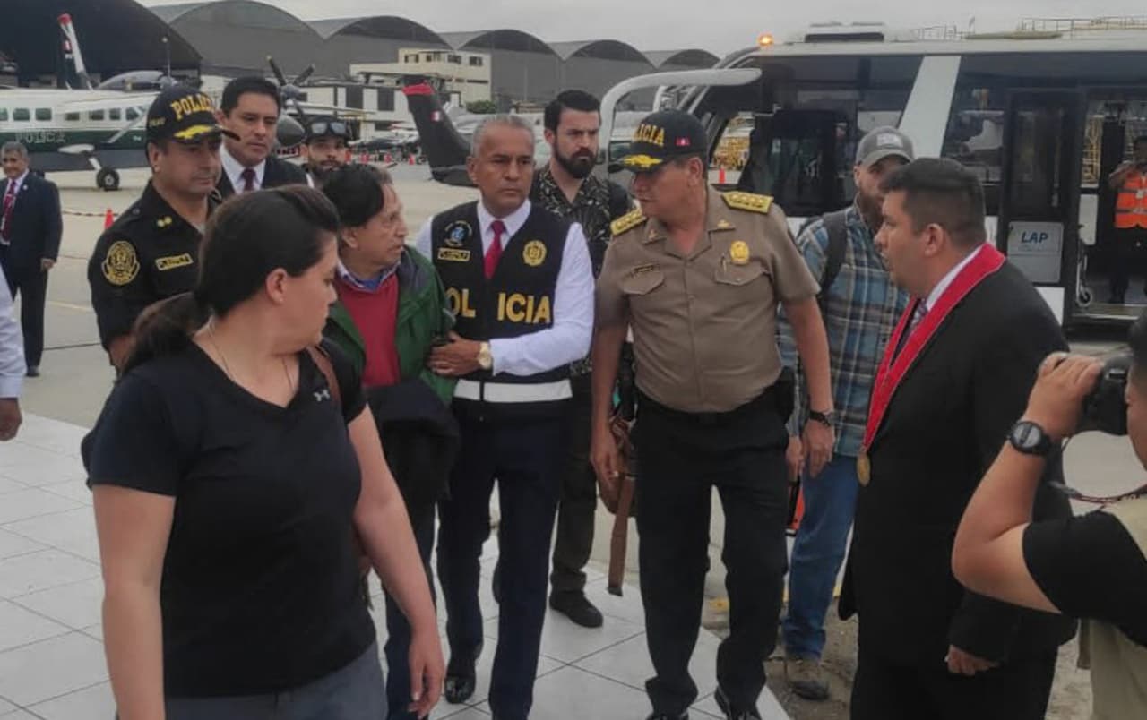 Alejandro Toledo llegó al Perú