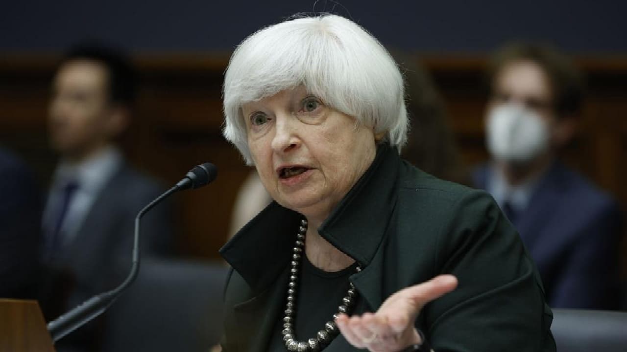 Janet Yellen advirtió que Estados Unidos podría quedar sin solvencia el 1 de junio