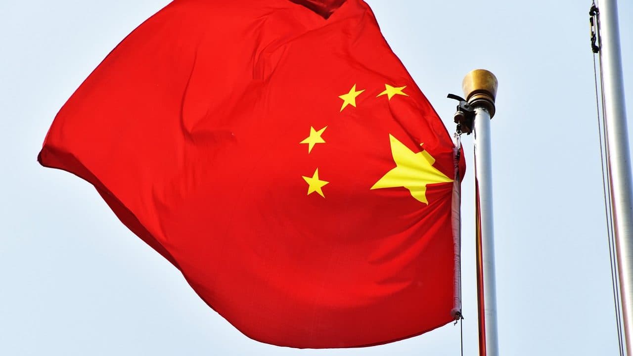 Tras incidente entre caza y avión de EU, China envía 2 buques a maniobras navales en Indonesia
