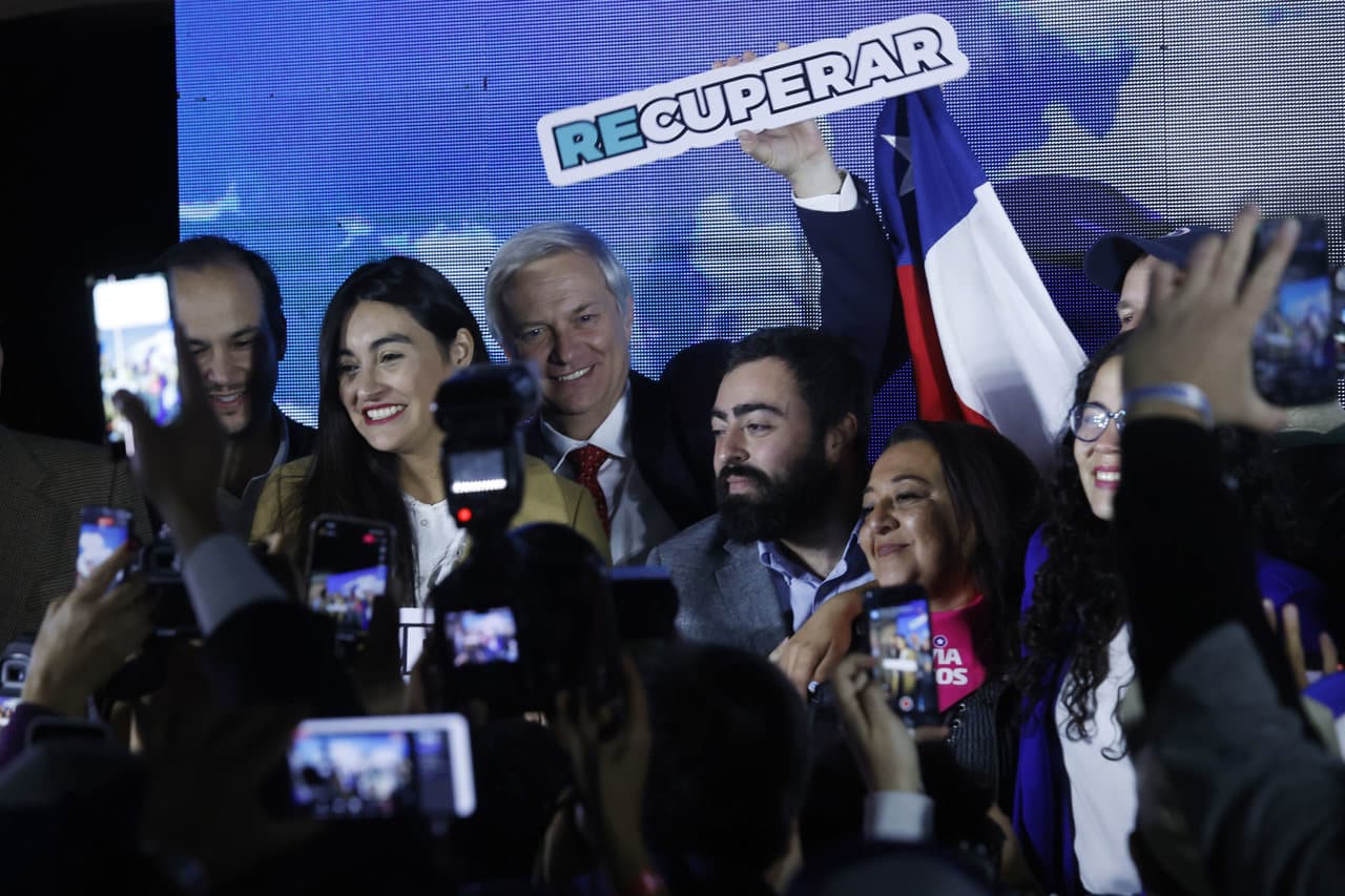 Derecha 22 obtuvo escaños en elecciones y liderará el proceso constituyente chileno