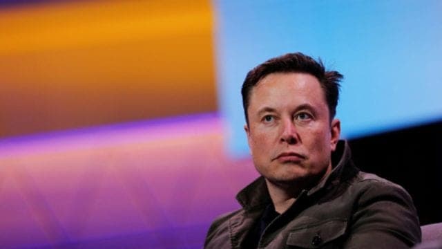 Elon Musk anuncia su nueva compañía de inteligencia artificial: xAI
