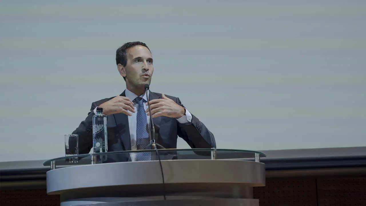¿Cuál es el futuro de la educación en las escuelas de negocios? Esto opina el decano de Stanford Graduate School of Business