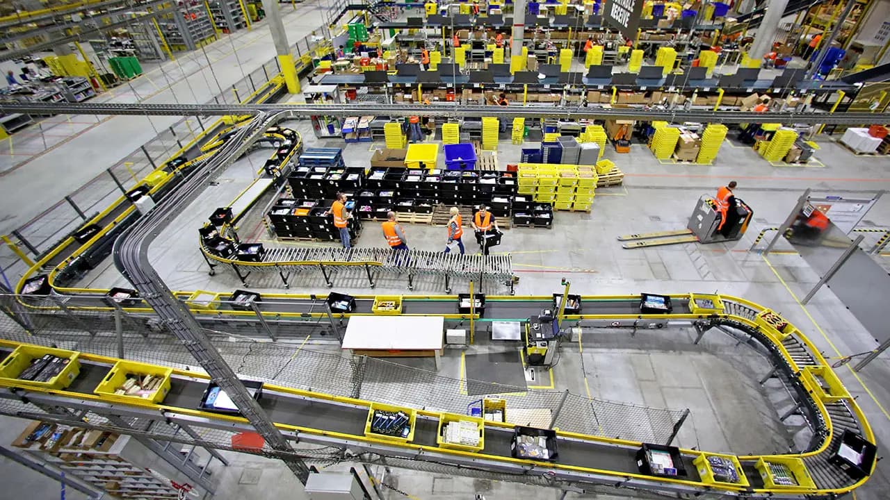 Amazon prevé unos ingresos del tercer trimestre superiores a las estimaciones