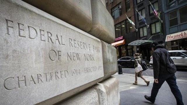 La Fed mantiene los tipos y queda a la espera de nuevos datos antes de decidir subirlos