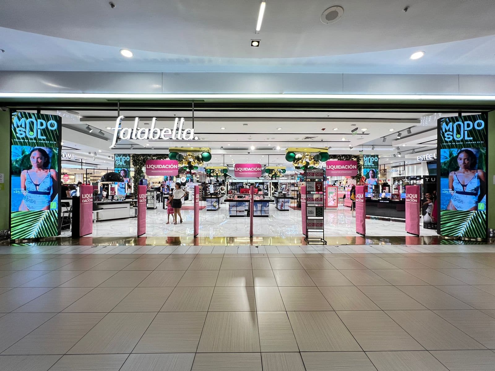 Falabella anuncia cierre de otra de sus tiendas en Santiago