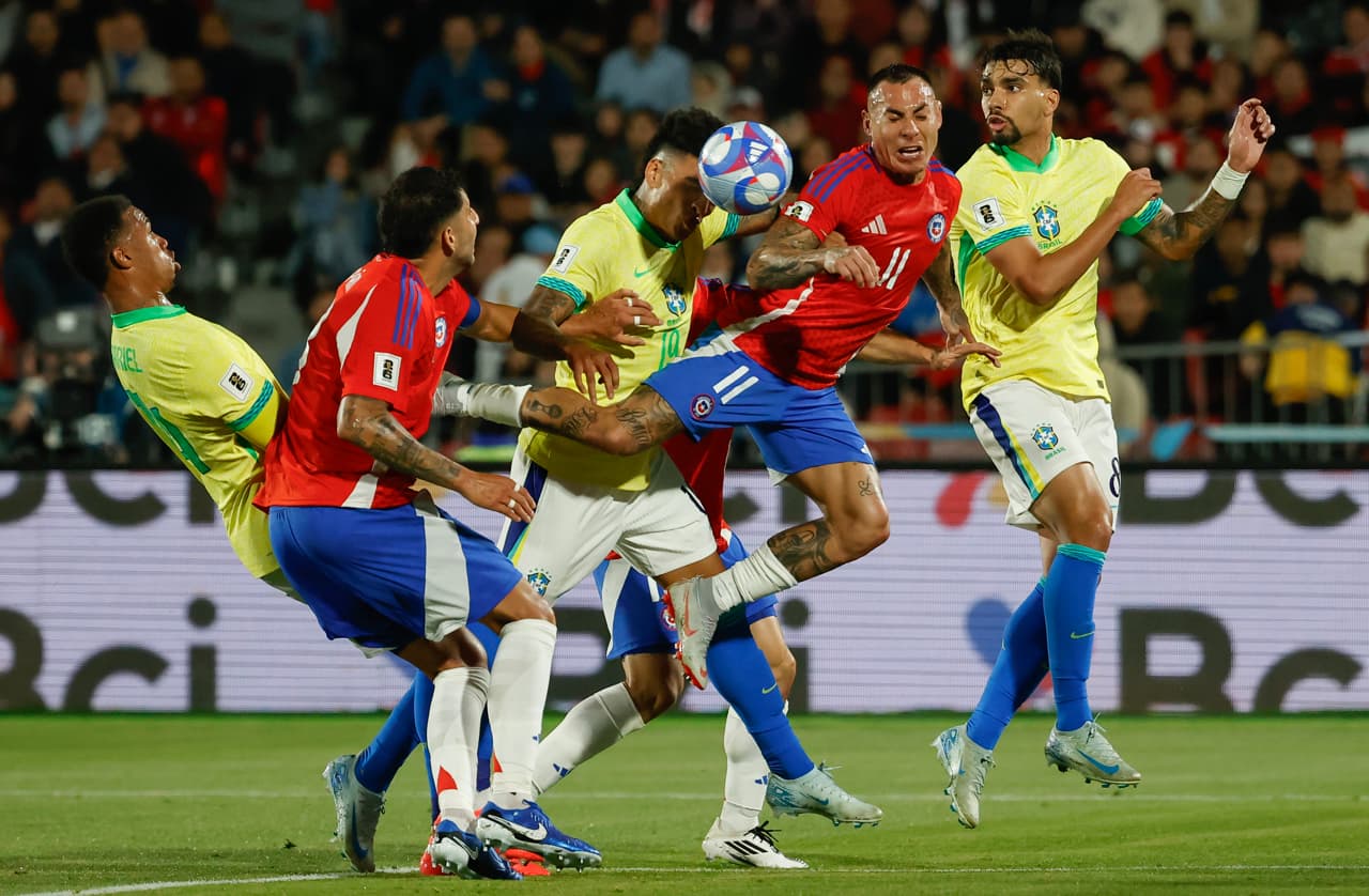 Tras caer con Brasil, Gareca dice que la Roja ha quedado obligada "a sumar de a tres”