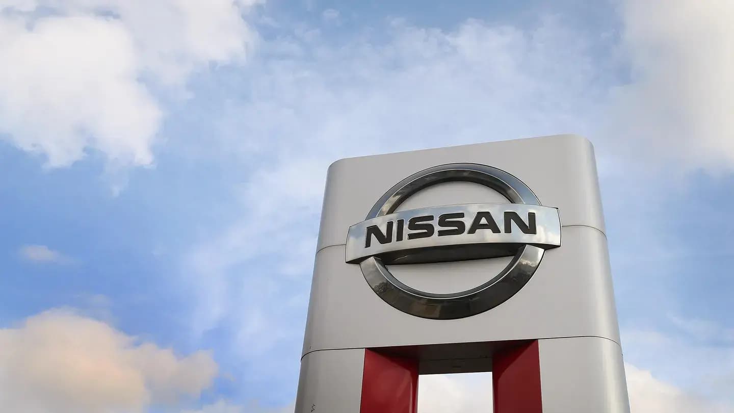 Nissan considera cerrar plantas en Japón y en el extranjero