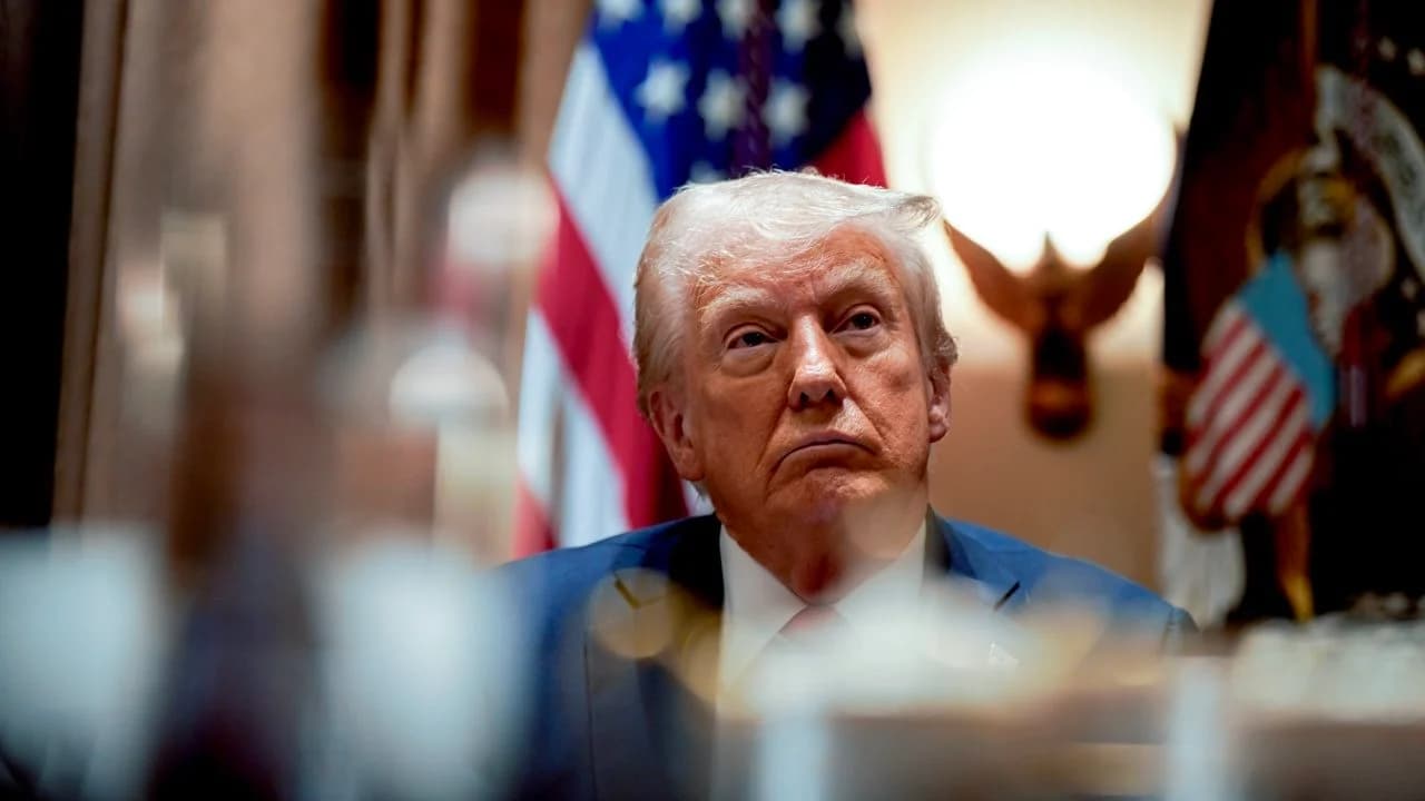Trump descarta matar al líder supremo de Irán ‘por ahora’, aunque conoce su paradero