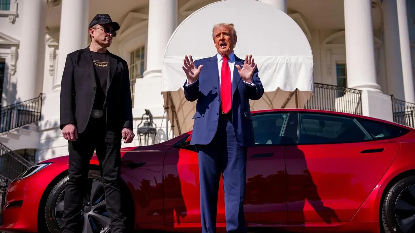 Tesla se desploma mientras Trump sugiere que Dogecoin debería investigar los subsidios a las empresas de Musk