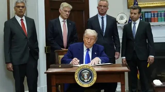 Trump prorroga otros 90 días tregua comercial con China y aclara que no habrá aranceles al oro