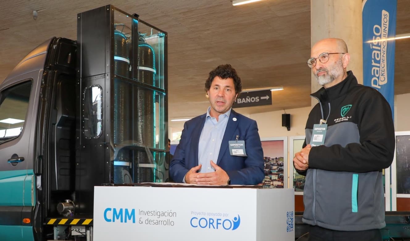 Lanzan en Chile prototipo del 'primer vehículo comercial a hidrógeno' que apunta a la cadena logística de las empresas