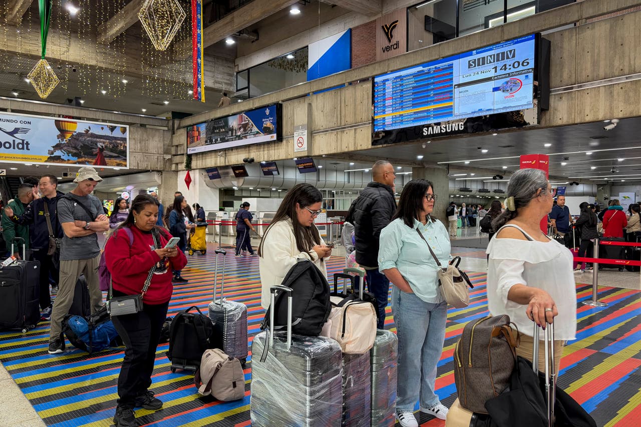 Venezuela acumula 22 vuelos cancelados tras suspensiones de aerolíneas internacionales por tensión con Estados Unidos
