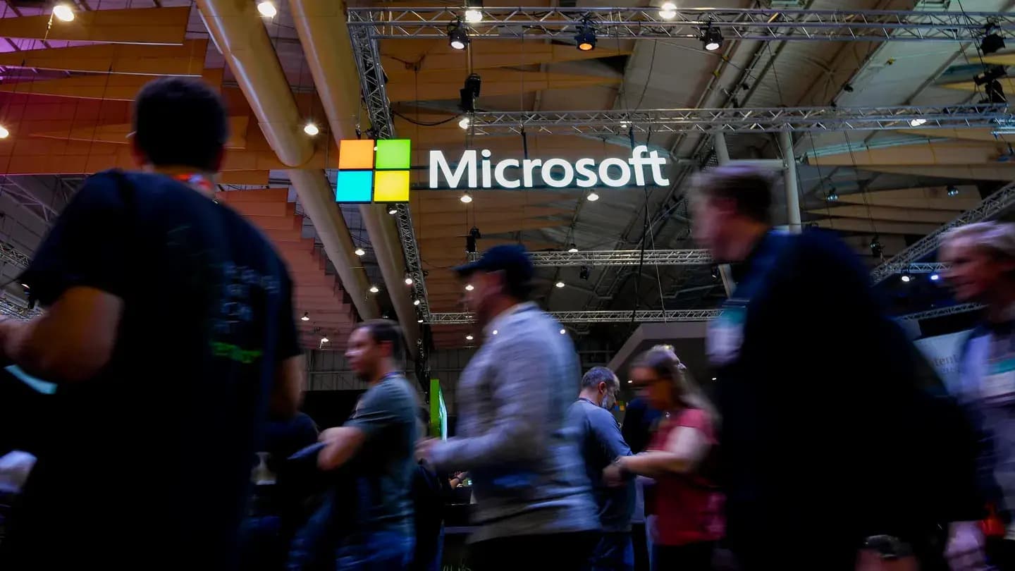¿Por qué caen Amazon, Microsoft y otras tecnológicas? El temor a una burbuja de IA provoca una venta masiva