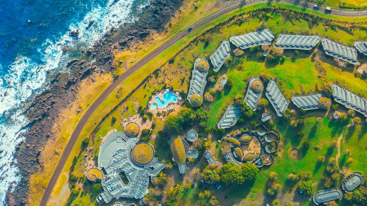 Este hotel quiere llevar el lujo a una experiencia personalizada y cultural en uno de los destinos más remotos del mundo: Rapa Nui