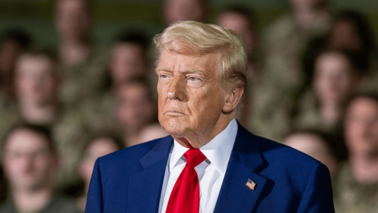 Trump anuncia un bloqueo total a petroleros sancionados que entren o salgan de Venezuela