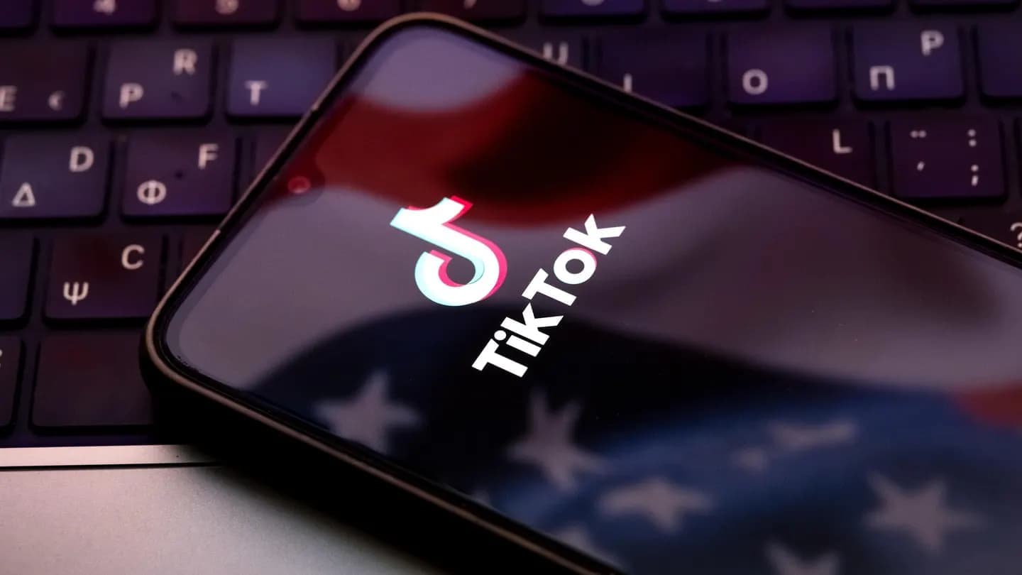 El competidor de TikTok, UpScrolled, sube en la App Store en medio de acusaciones de que TikTok suprime videos contra ICE