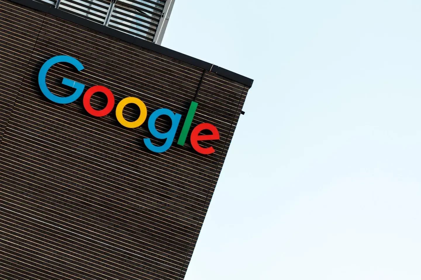 Accionistas de Google han ganado más de 350.000 dólares a través de dividendos y recompras de acciones