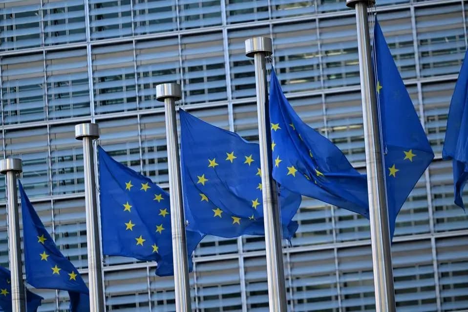 Europa suspende acuerdo comercial con EE.UU. por amenazas de Trump sobre Groenlandia