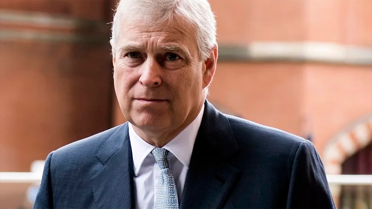 La detención del expríncipe Andrés de Inglaterra por el caso Epstein lo acerca a su caída definitiva