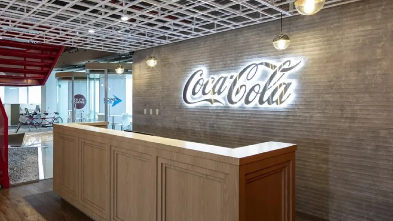 Coca-Cola ganó US$3.924 millones en el primer trimestre de 2026, un 17,83% más que el año anterior