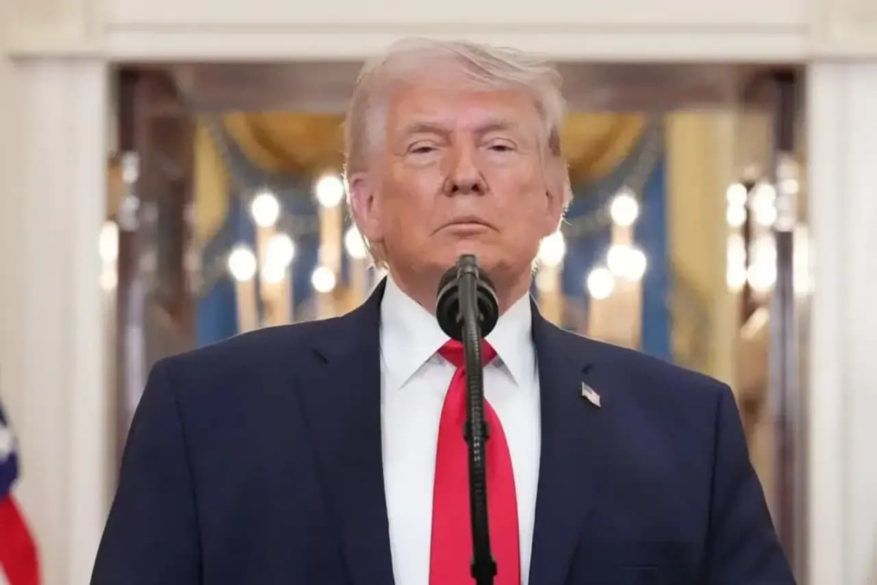 Por qué el bombardeo de la infraestructura iraní por parte de Trump probablemente constituiría un crimen de guerra