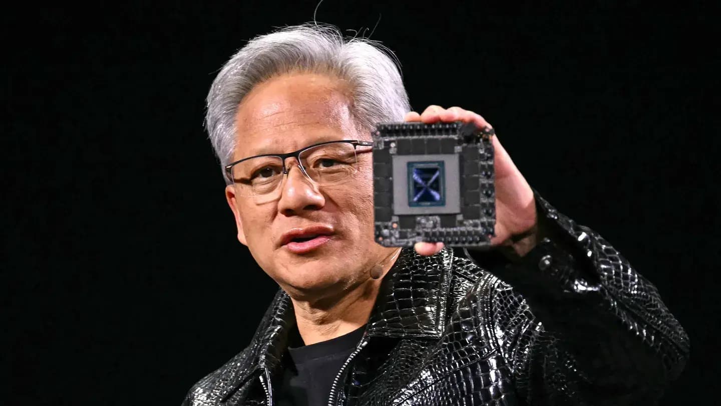 Jensen Huang de Nvidia se acerca al club de los US$200.000 millones y supera a Michael Dell como el séptimo hombre más rico