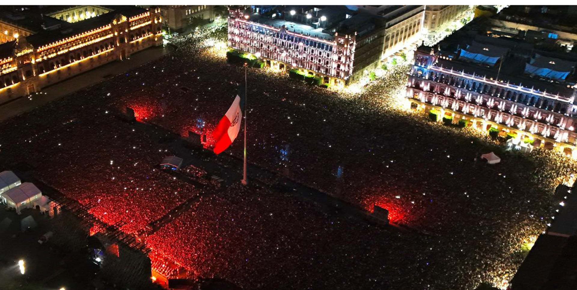 31 Minutos reúne a 230.000 personas en el Zócalo de Ciudad de México en histórico concierto