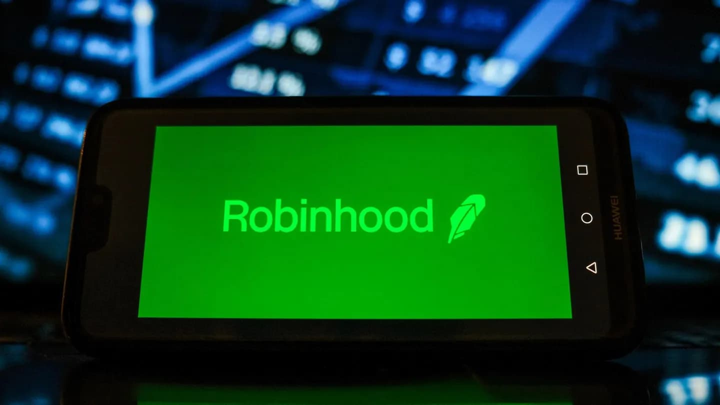 Robinhood recorta el 10% de su plantilla, alegando una estructura operativa muy compleja