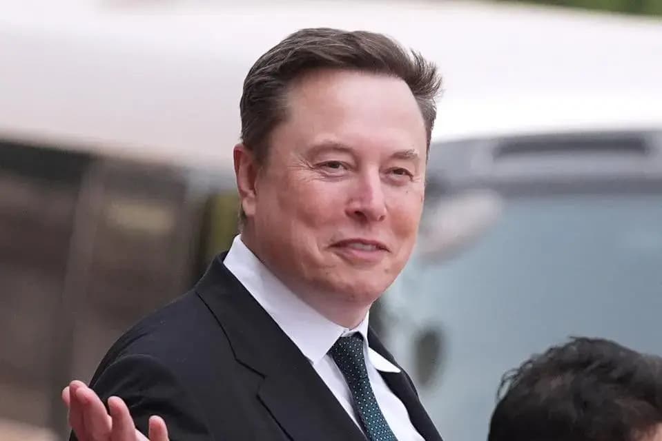 Patrimonio neto de Elon Musk cae por debajo de los US$800.000 millones tras la cancelación del lanzamiento de Starship