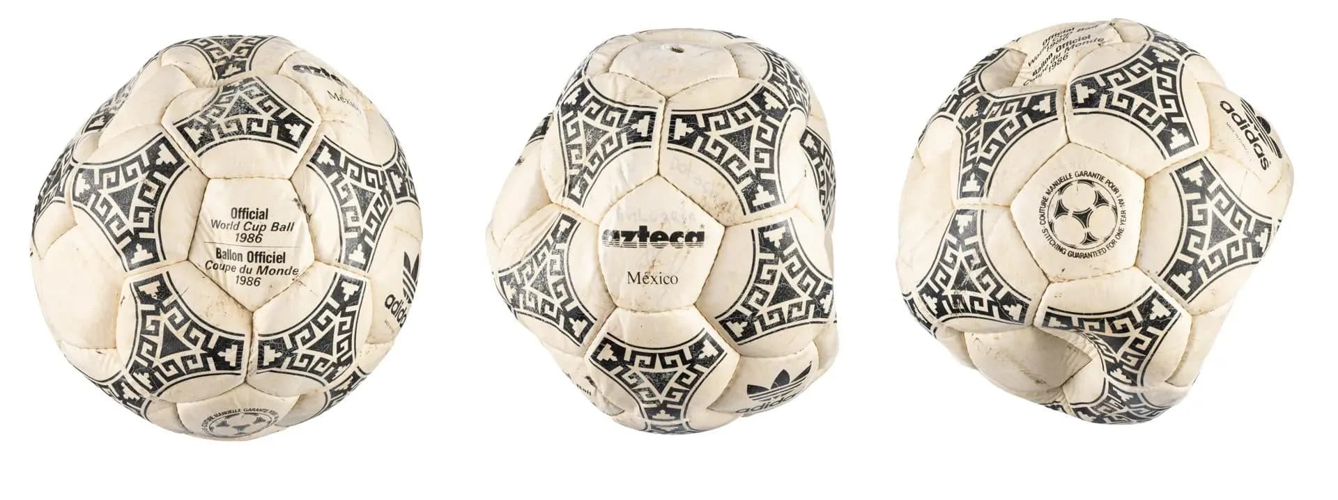 El balón de la “Mano de Dios” de Maradona se subasta por más de US $3 millones