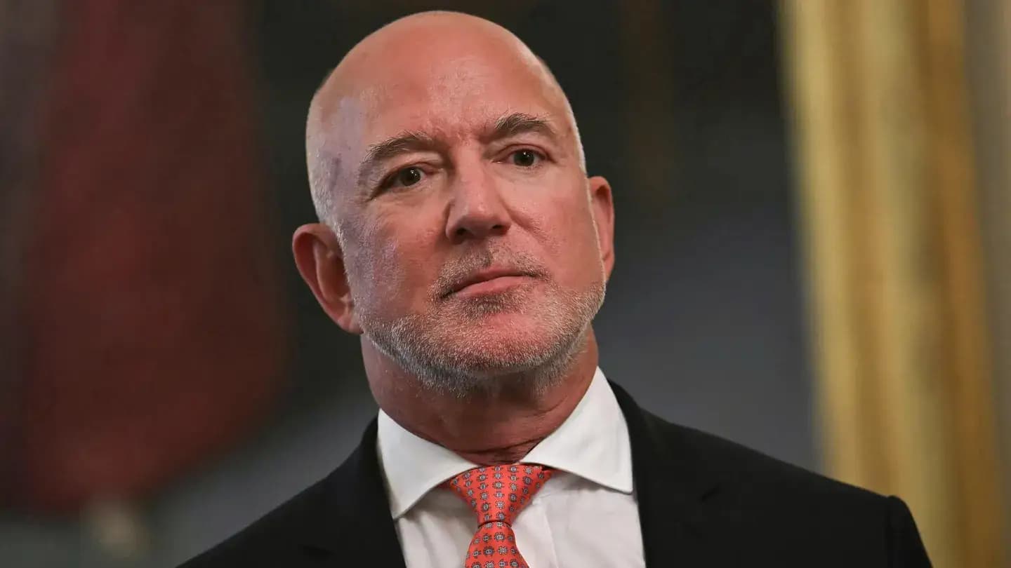 Jeff Bezos: IA permitiría semanas laborales de tres días y hogares con un solo ingreso