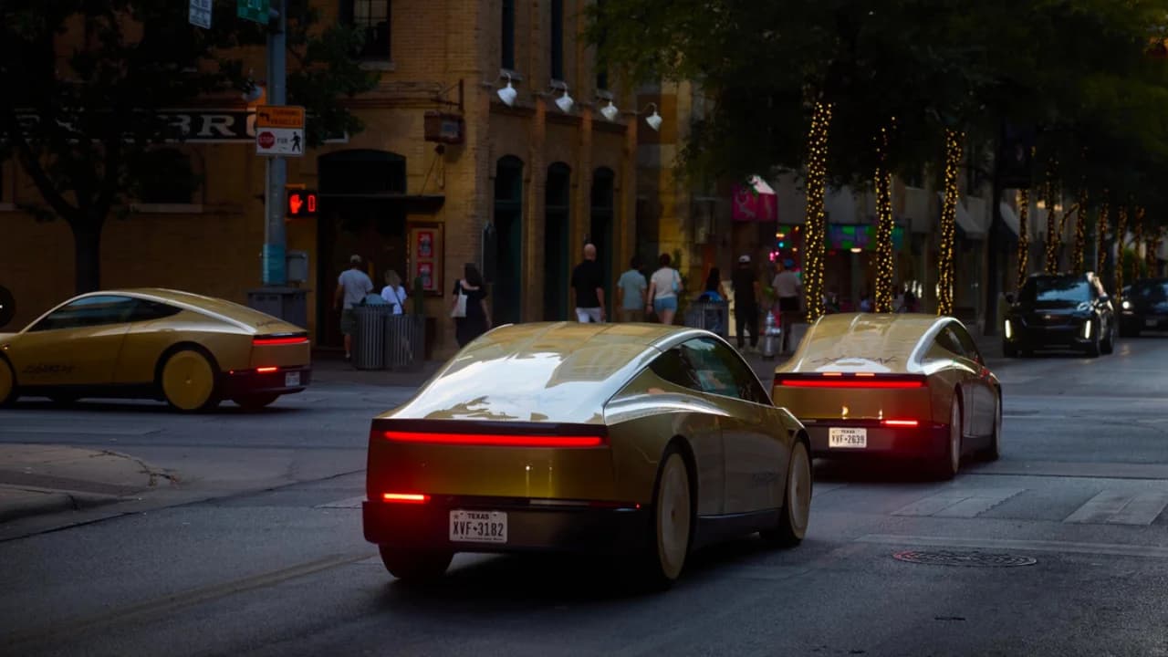 Tesla quiere ampliar flota de robotaxis a millones en los próximos meses
