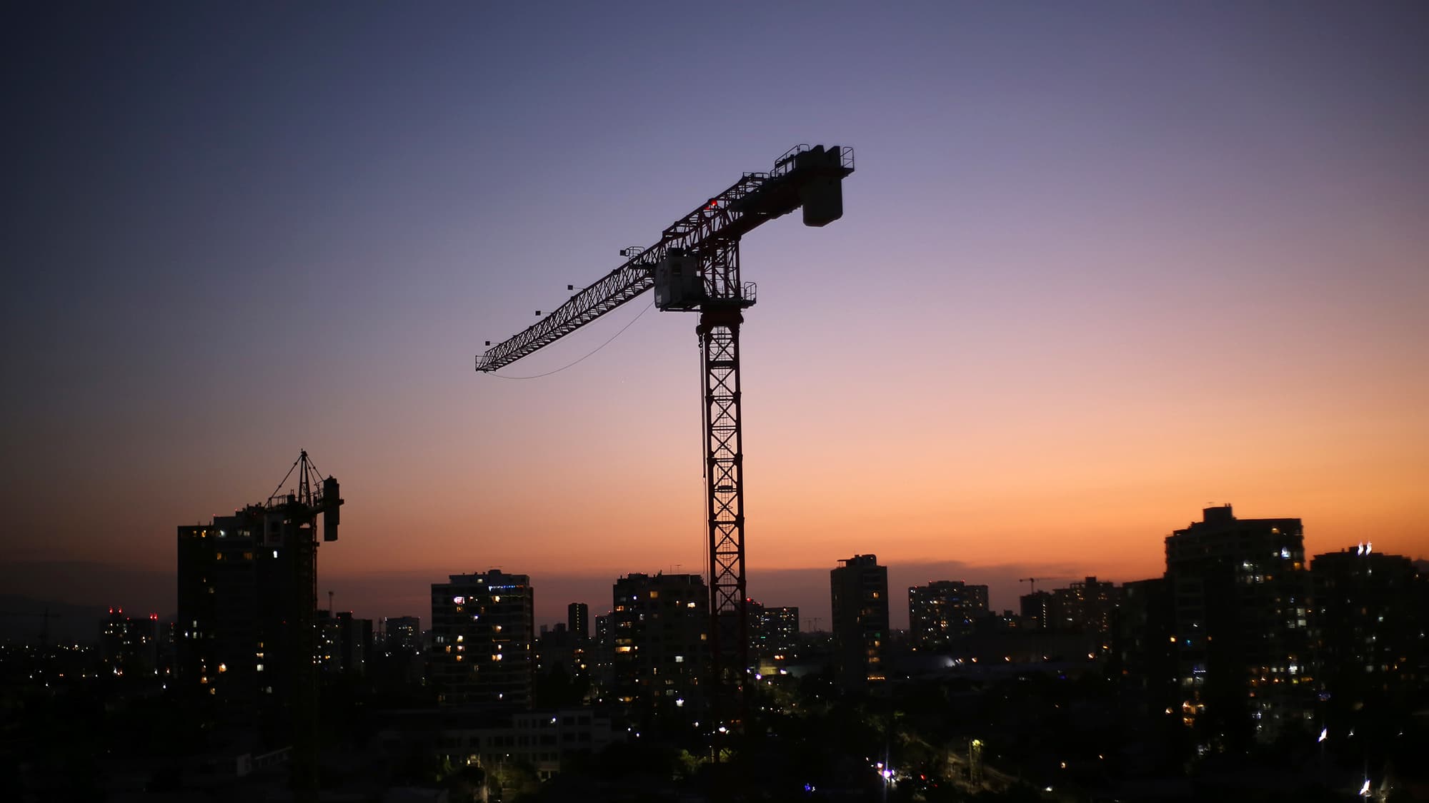 Inversión inmobiliaria del comercio en Chile alcanza los 1.900 millones de dólares a junio de 2025