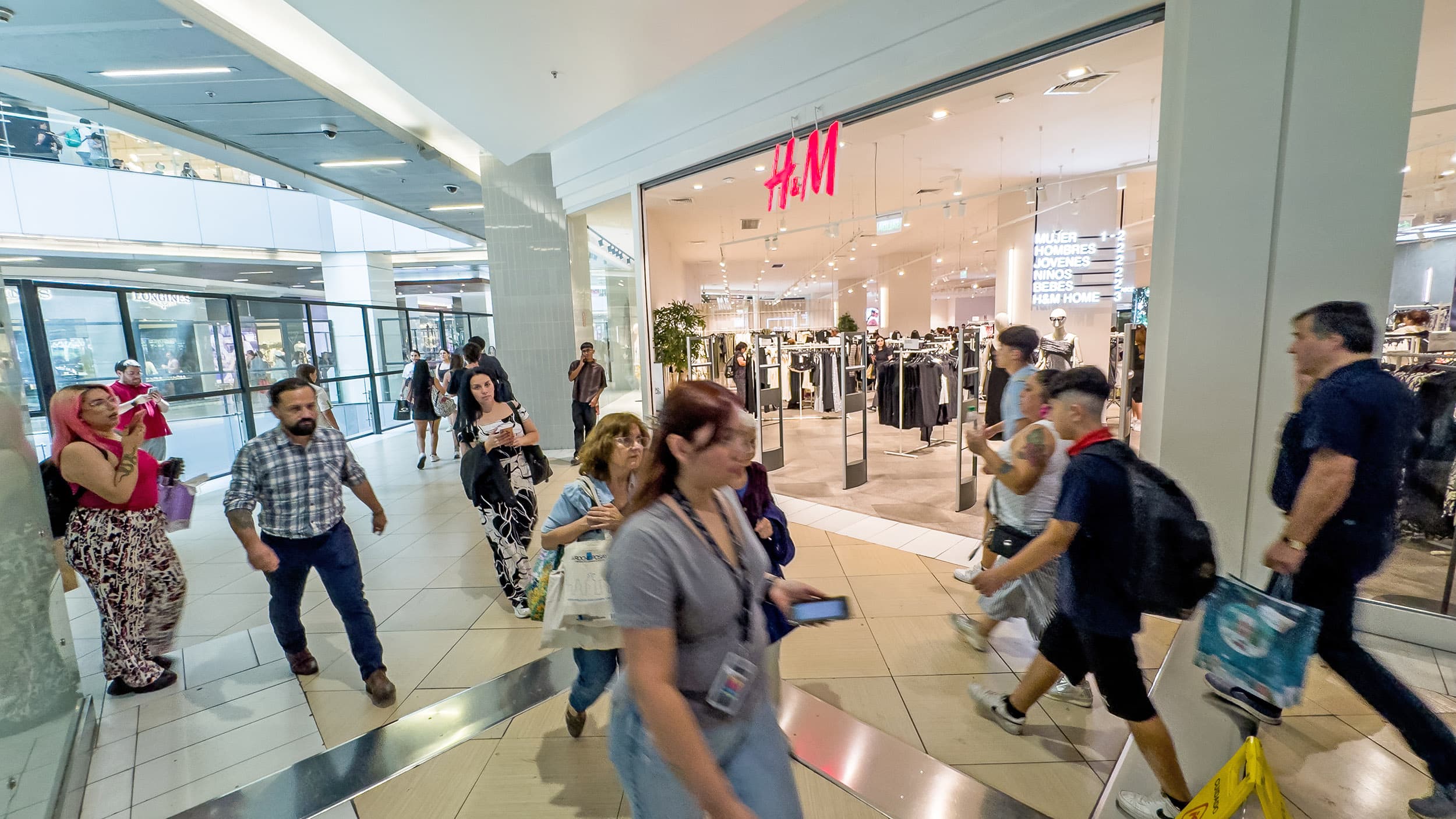 Ventas presenciales del retail en la Región Metropolitana registran baja anual de 3,1% en marzo