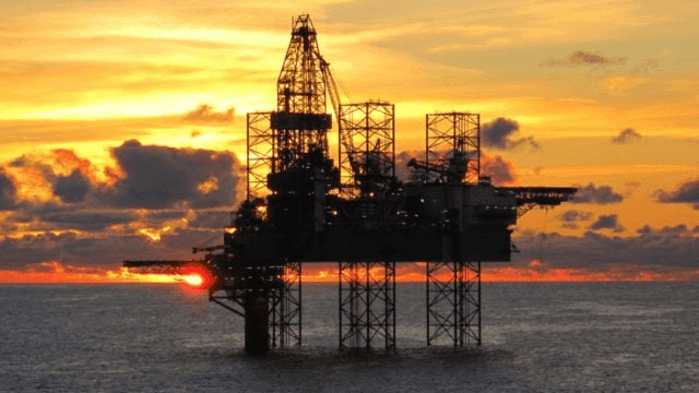 Brent se dispara hasta 13% y supera los US$80 el barril por tensión en Oriente Medio