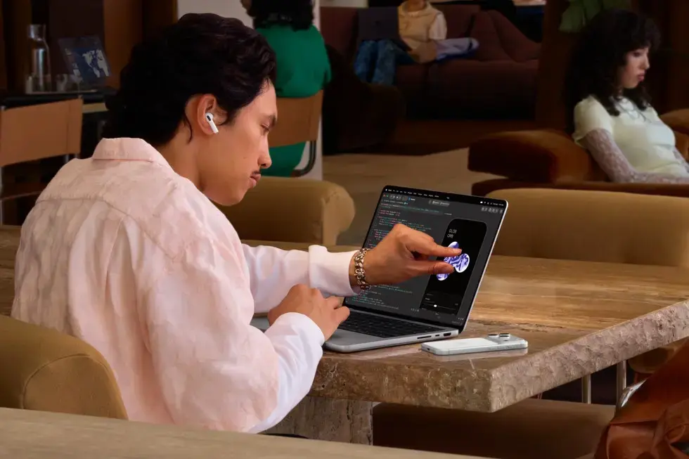 Apple presenta las primeras MacBook Pro con pantalla táctil